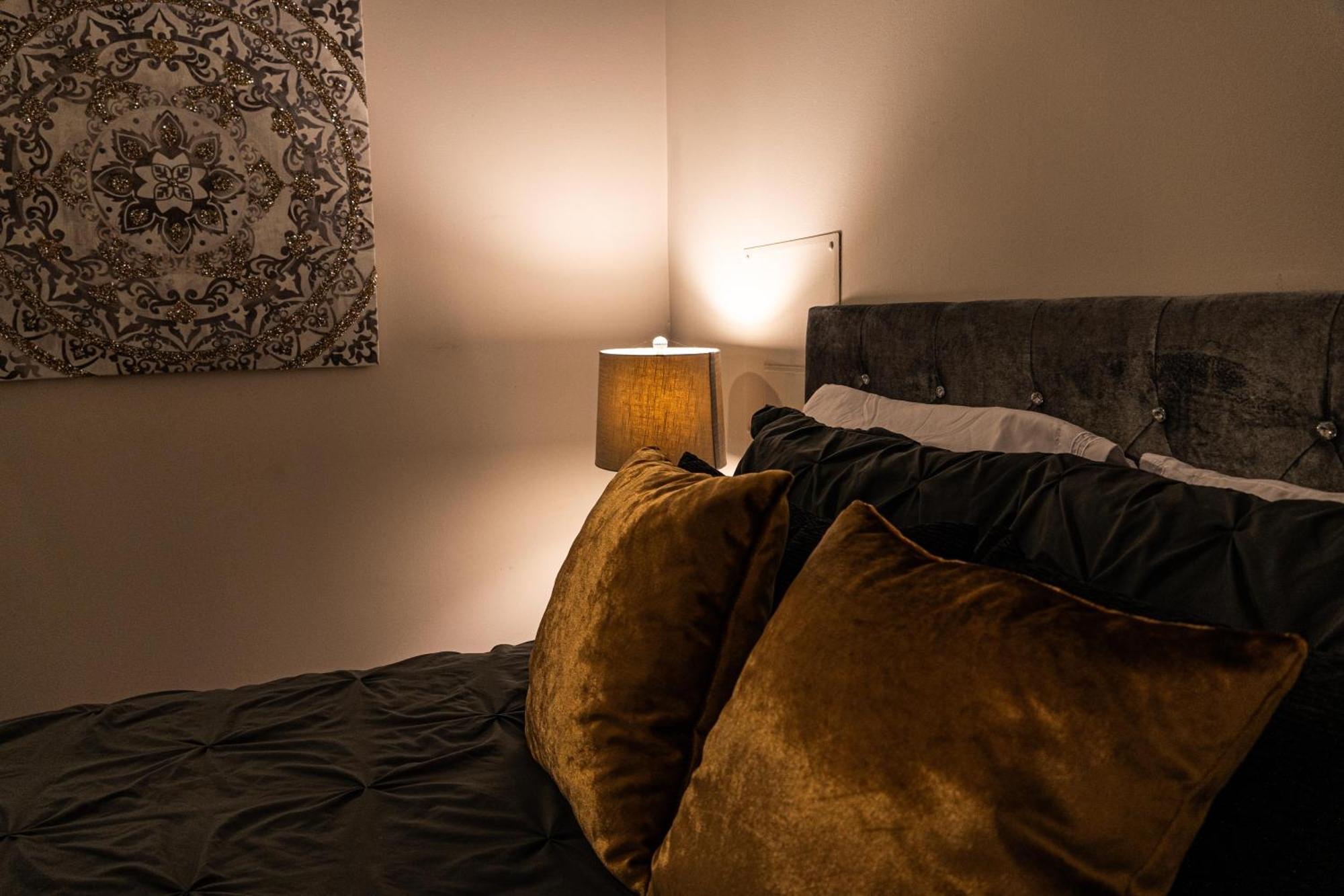 Luxery Stay Chicago - Themed Units! Close To Downtown, Mccormick Place & Wintrust Arena Екстер'єр фото