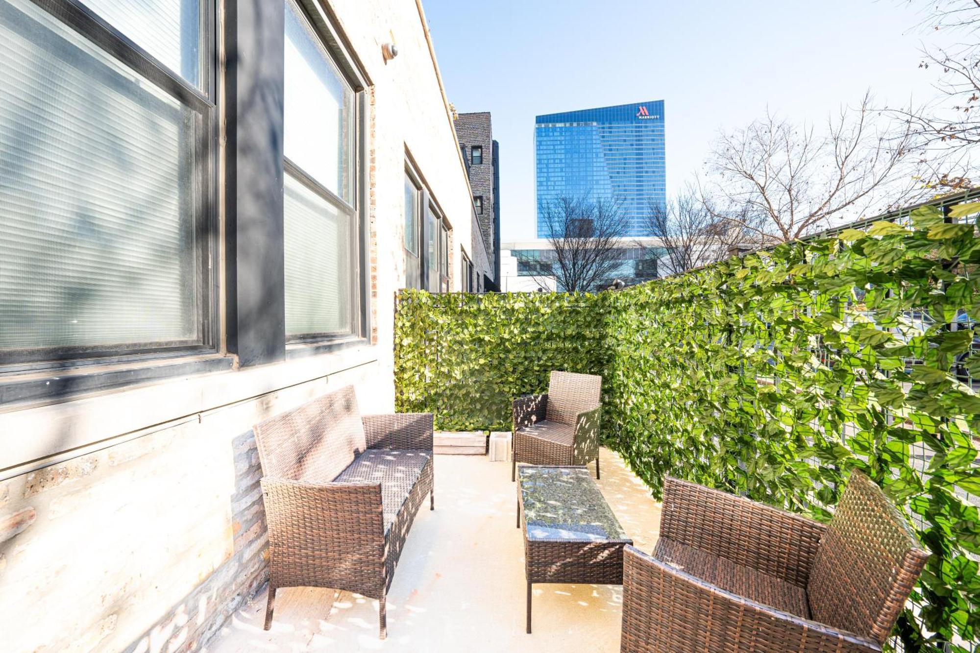 Luxery Stay Chicago - Themed Units! Close To Downtown, Mccormick Place & Wintrust Arena Екстер'єр фото