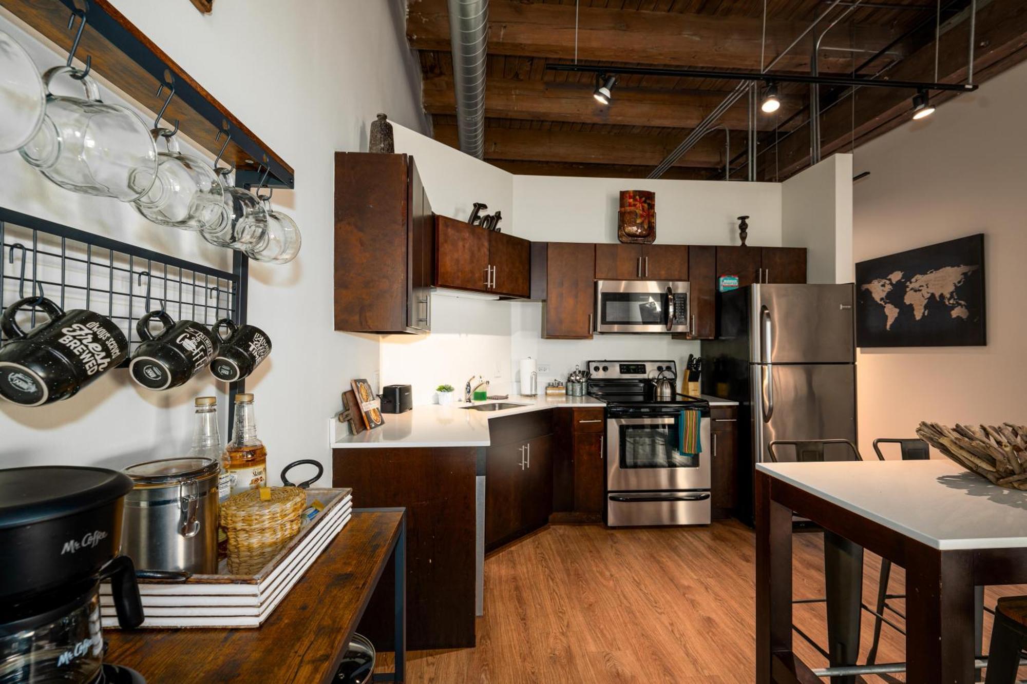 Luxery Stay Chicago - Themed Units! Close To Downtown, Mccormick Place & Wintrust Arena Екстер'єр фото