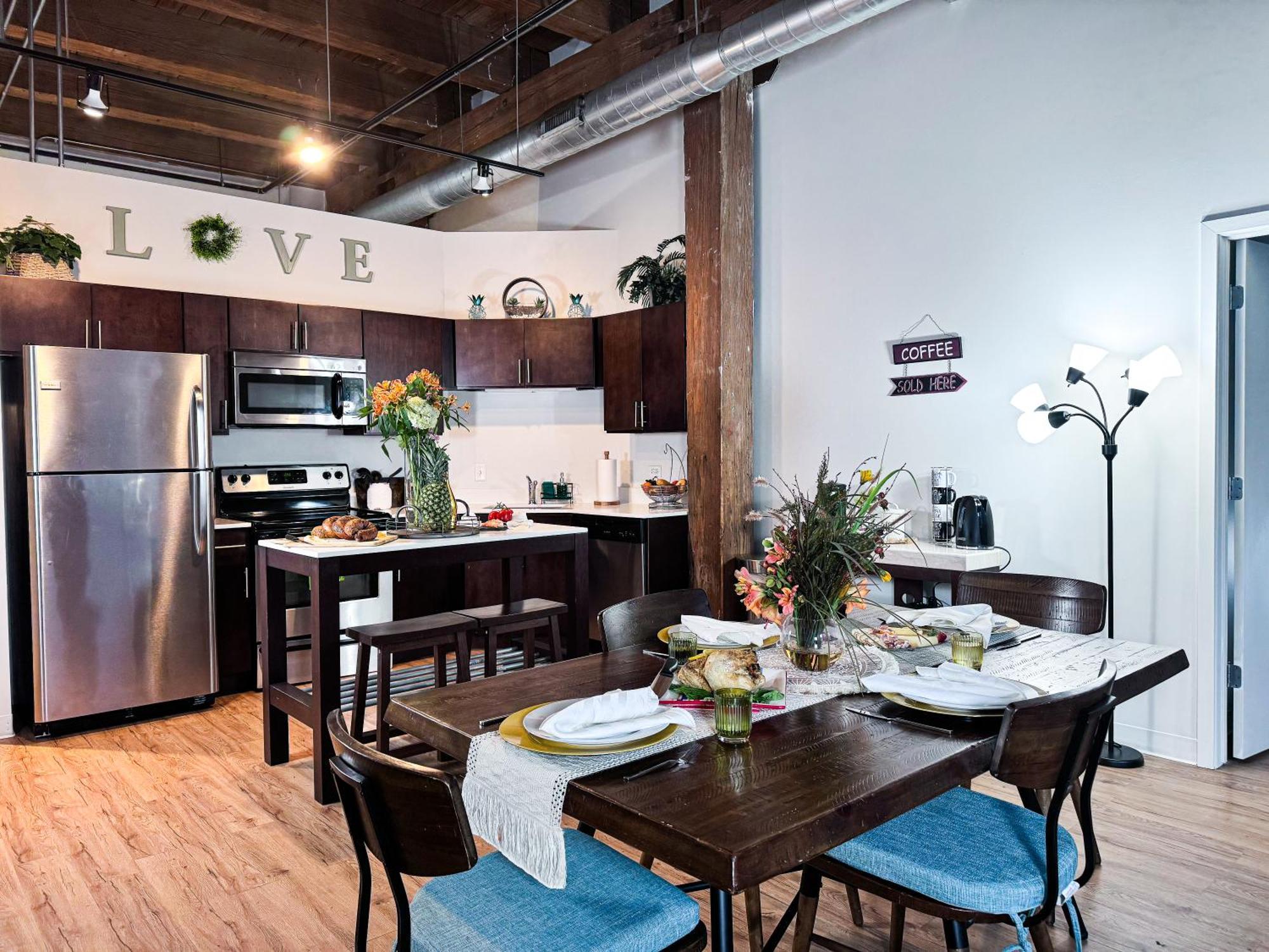 Luxery Stay Chicago - Themed Units! Close To Downtown, Mccormick Place & Wintrust Arena Екстер'єр фото