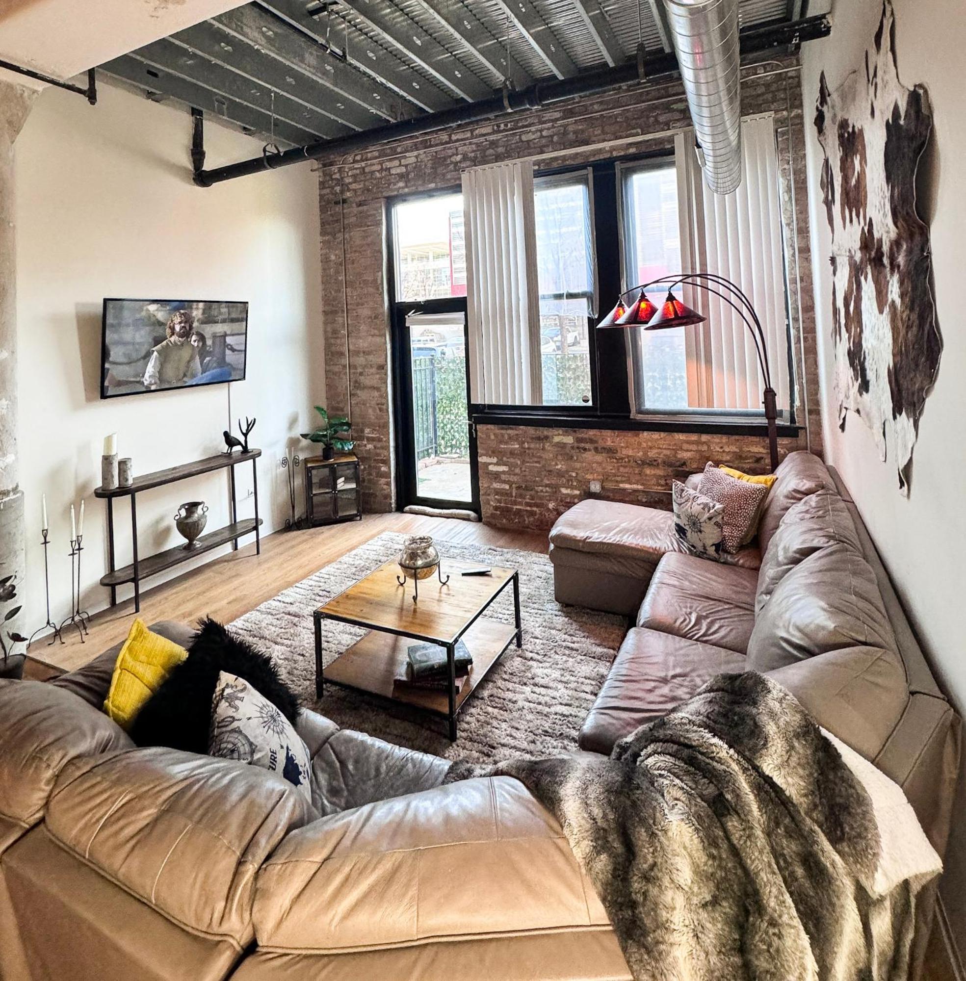 Luxery Stay Chicago - Themed Units! Close To Downtown, Mccormick Place & Wintrust Arena Екстер'єр фото
