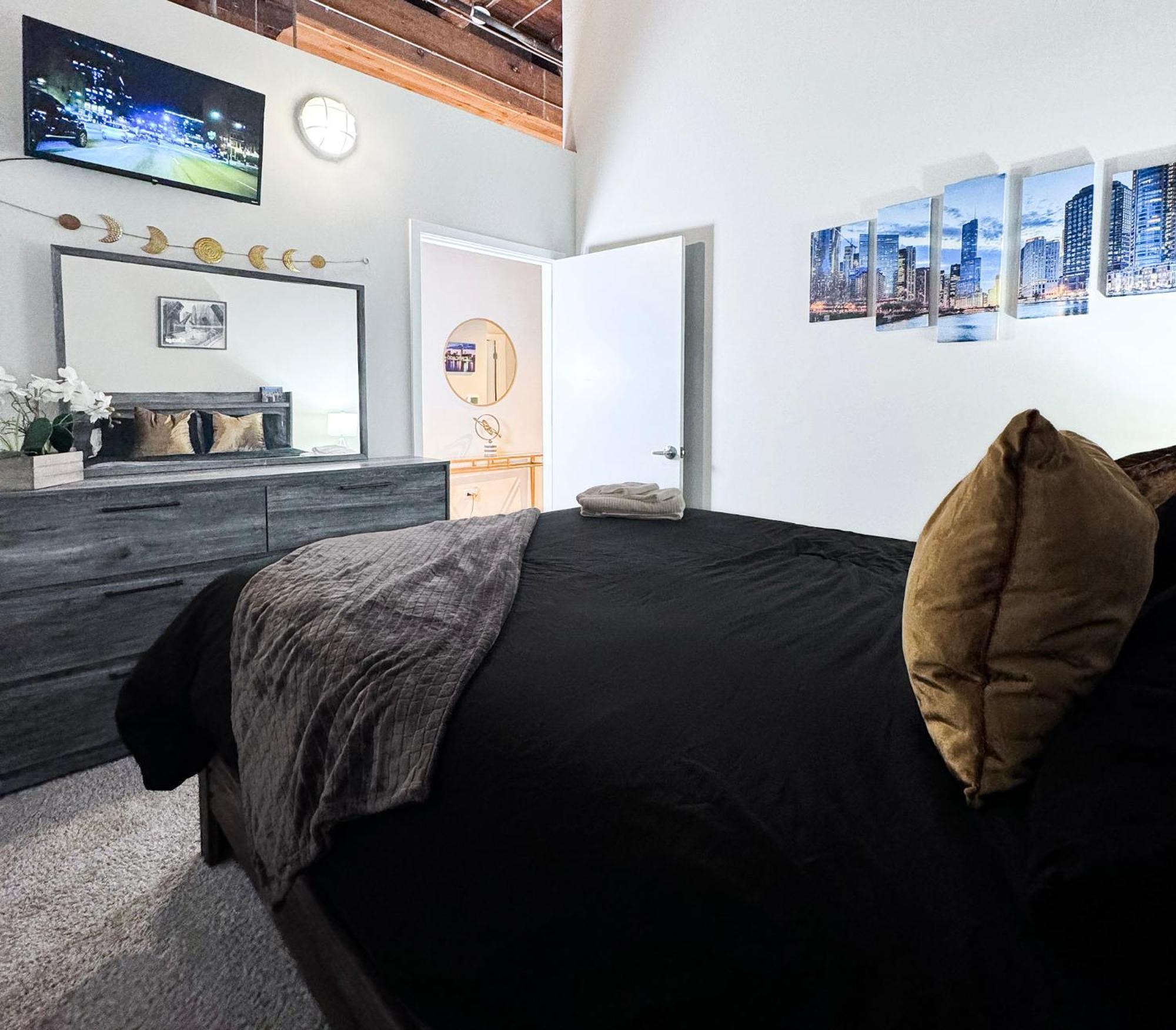 Luxery Stay Chicago - Themed Units! Close To Downtown, Mccormick Place & Wintrust Arena Екстер'єр фото