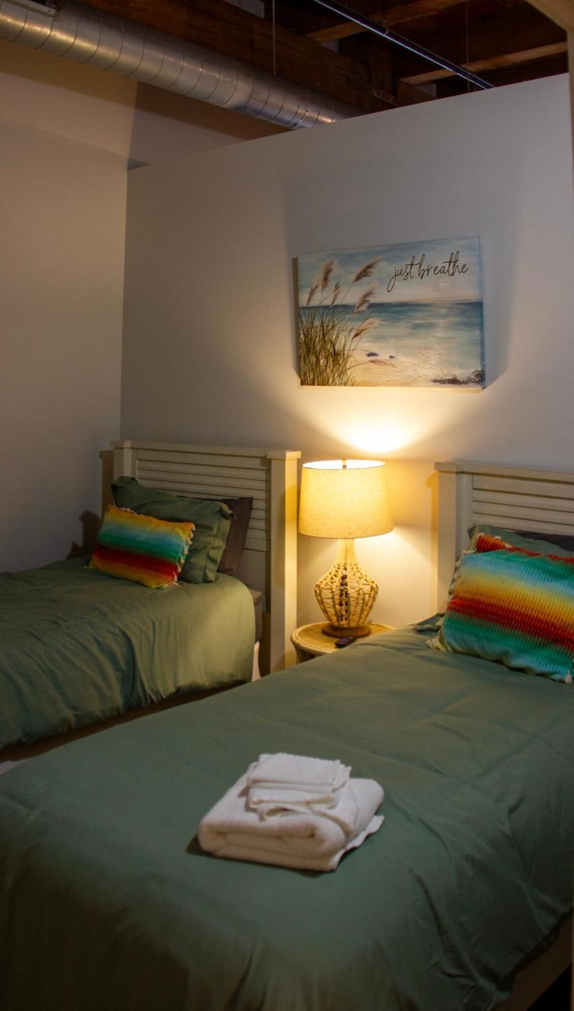 Luxery Stay Chicago - Themed Units! Close To Downtown, Mccormick Place & Wintrust Arena Екстер'єр фото