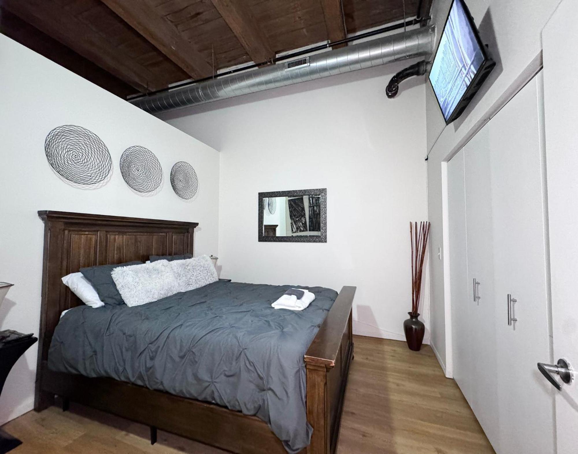 Luxery Stay Chicago - Themed Units! Close To Downtown, Mccormick Place & Wintrust Arena Екстер'єр фото