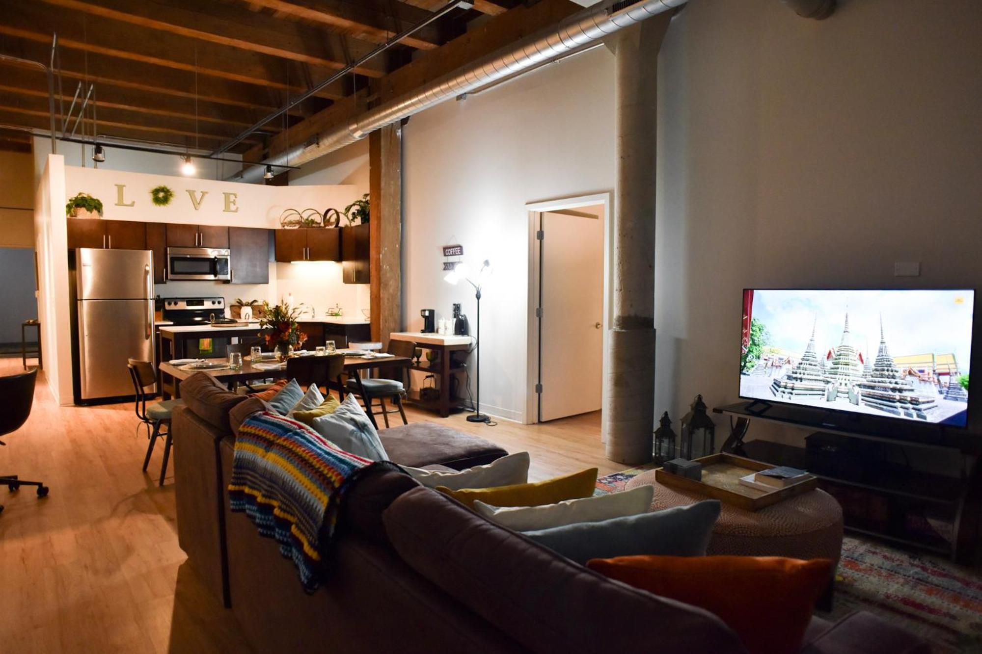 Luxery Stay Chicago - Themed Units! Close To Downtown, Mccormick Place & Wintrust Arena Екстер'єр фото