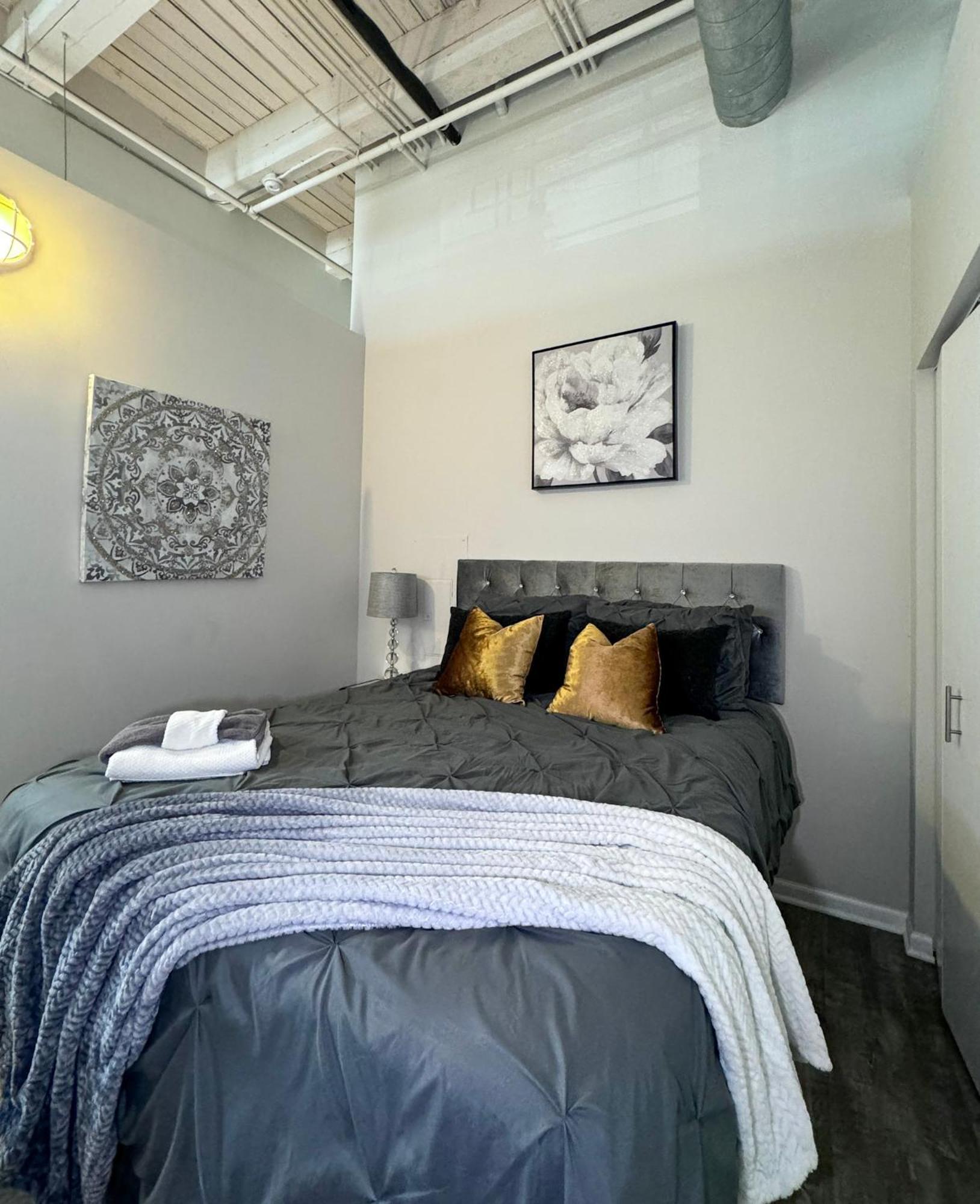 Luxery Stay Chicago - Themed Units! Close To Downtown, Mccormick Place & Wintrust Arena Екстер'єр фото